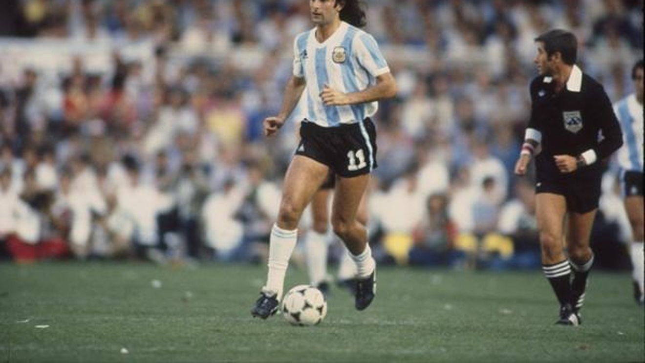 Mario Kempes va fi supus unei operații de triplu bypass