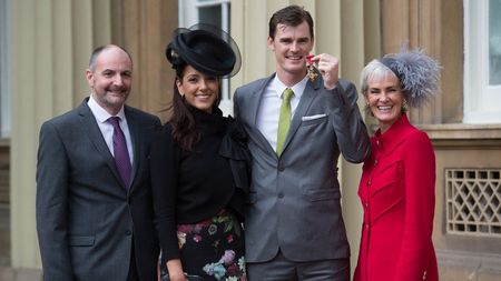 Milionarul a divorțat de soție după 15 ani și a intrat deja pe aplicații de dating. Și-a făcut cont pe site-ul unde-și dau întâlnire bogătașii și vedetele