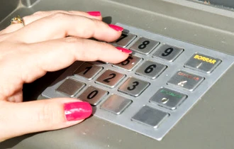 Retragere numerar. Schimbare la bancomate. Se aplică la toate ATM-urile