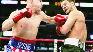 Bute se bate cu o vedetă TV