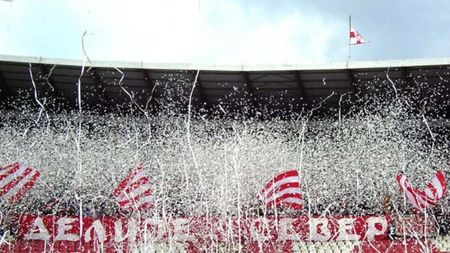 Fanii Stelei Roșii Belgrad au distrus mașinile jucătorilor!