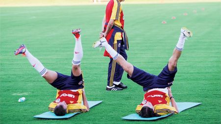 Cazarma lui Piți!** Selecționerul a reinstituit un regim ostășesc: izolare și concentrare maximă