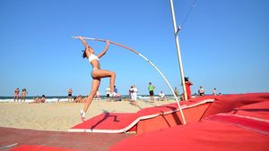 FOTO De pe nisip, la Naționale. Săritorii cu prăjina fac show și la Naționale