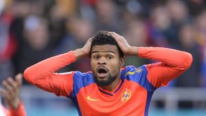 Cum a fost Malcom Edjouma la un pas să-și rateze cariera în România, înainte să ajungă la FCSB: „Ne și gândeam... ce facem cu el?” | EXCLUSIV