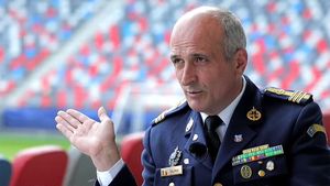 Variantele pe care Florin Talpan le are pentru ca Steaua să poată juca în prima ligă! Asocierea nu este văzută bine: ”Practic, am veni de unde am plecat. I-ar da apă la moară lui George Becali”