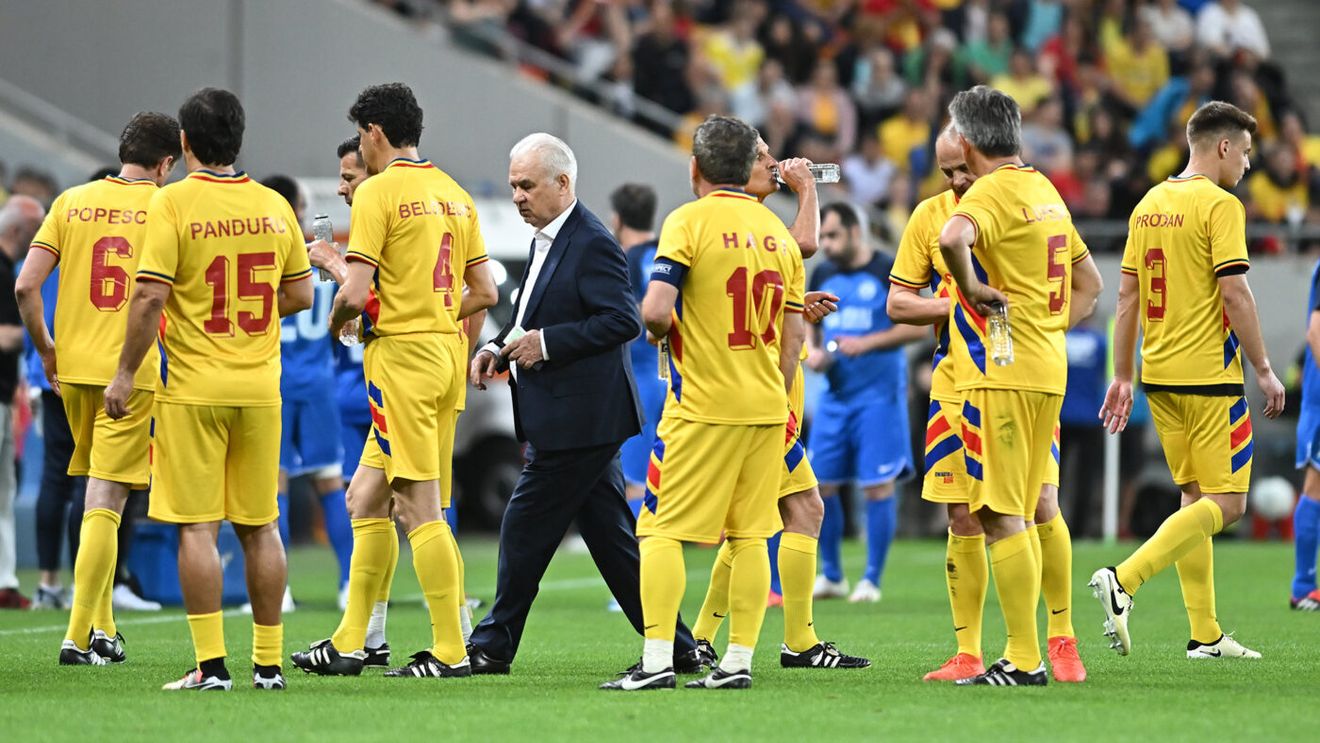 Cântărețul Ioni este nepotul unui fotbalist celebru din Generația de Aur: „Am jucat şi eu, dar m-am accidentat şi m-am lăsat”