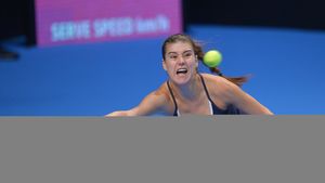 Meciul Sorana Cîrstea-Anastasija Sevastova, din turul doi al Miami Open, întrerupt din cauza ploii în tie-break-ul primului set. Când va fi reluat