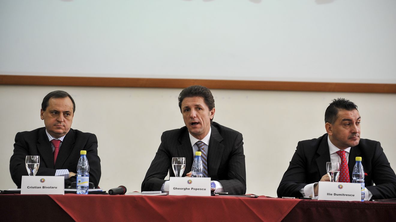 Gică Popescu, impresionat de fotbalul feminin: "Fetele vorbesc mult pe teren"