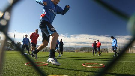 Mesaj pentru "mânjii" Stelei: "Demonstrați că vă meritați locul de titular în Ghencea!"