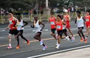 Blat incredibil într-o cursă de la Beijing! Trei alergători africani au încetinit pe ultimele sute de metri pentru ca un chinez să câștige cursa. VIDEO
