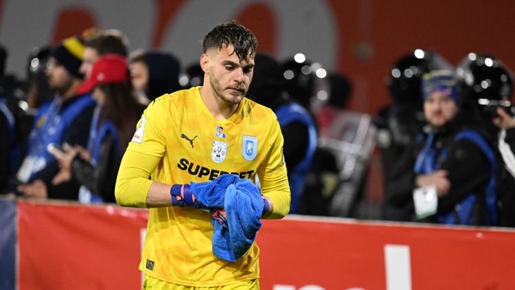 DECLARAȚII Devastat! Laurențiu Popescu, prima reacție după ce a apărat două penalty-uri, dar Craiova tot a fost eliminată din Europa League: „O seară tristă!”