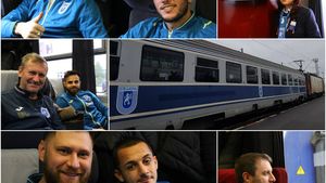FOTO | Lotul Craiovei a plecat cu trenul spre București, pentru derby-ul cu Dinamo. Gică Craioveanu a luat mascota și a ținut să fie alături de jucători. "Nașii" au primit mici atenții