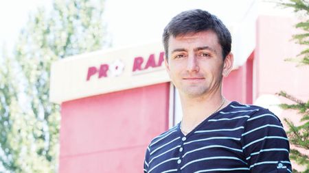 Cu dispensă de la galerie!** Surdu a venit în Giulești după ce a discutat cu fanii și după ce l-a analizat pe Copos