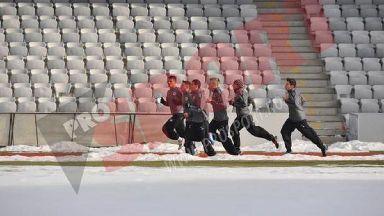 Liga 1, mereu surprinzătoare!** Formația care atacă returul cu 10 jucători care nu au prins până acum decât meciuri la "JUDEȚ"