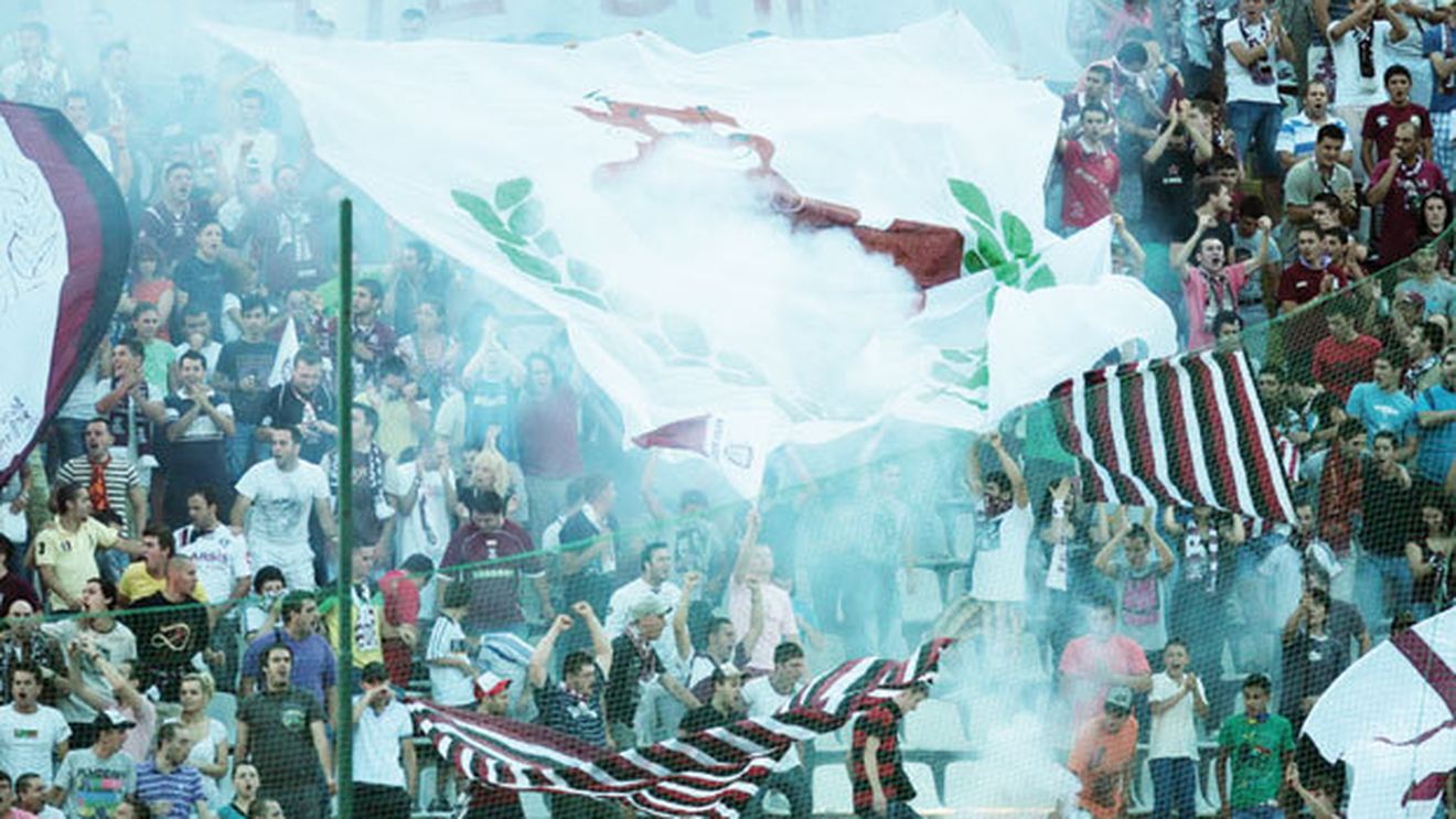 Glumițe roz!** Vezi ce le pregătesc "câinii" giuleștenilor