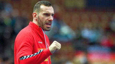 Dinamo, transfer de senzație! Portarul naționalei Serbiei a semnat