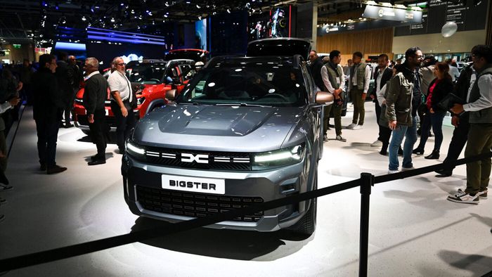 Dacia a ales 3 nume şi le-a înregistrat. Cum se vor chema noile modele: două încep cu S şi unul cu F