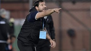 Batjocură la adresa lui Marius Croitoru! Un oficial de la CFR Cluj îl ia peste picior pe antrenorul botoșănean: "Să-şi ia BAC-ul şi apoi să vorbească!"