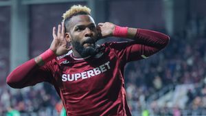 Cutremurător! Aaron Boupendza a murit la 28 de ani. Atacantul plecat de la Rapid ar fi căzut de la etajul 11, în China