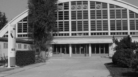 Cine salvează Sala Floreasca din Capitală? Mesaj al FR de Handbal care îndeamnă la reparații urgente: „Dacă iubiți acest sport, ajutați-ne să-l redăm Bucureștiului"