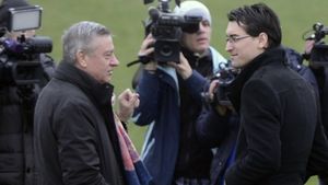 Sandu și Burleanu își continuă conflictul. Cei doi se ceartă acum pe florile de la FRF: "Mă bate gândul să scot liliecii, m-au costat 900 de lei"