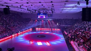 Ziua în care handbalul mondial a pierdut o mare jucătoare! Copleșită de emoții, Cristina Neagu și-a încheiat cariera cu lacrimi în ochi