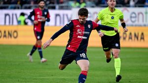 Fiorentina nu se lasă şi vrea să rezolve rapid transferul lui Răzvan Marin. Cele mai noi detalii despre afacere vin din Italia