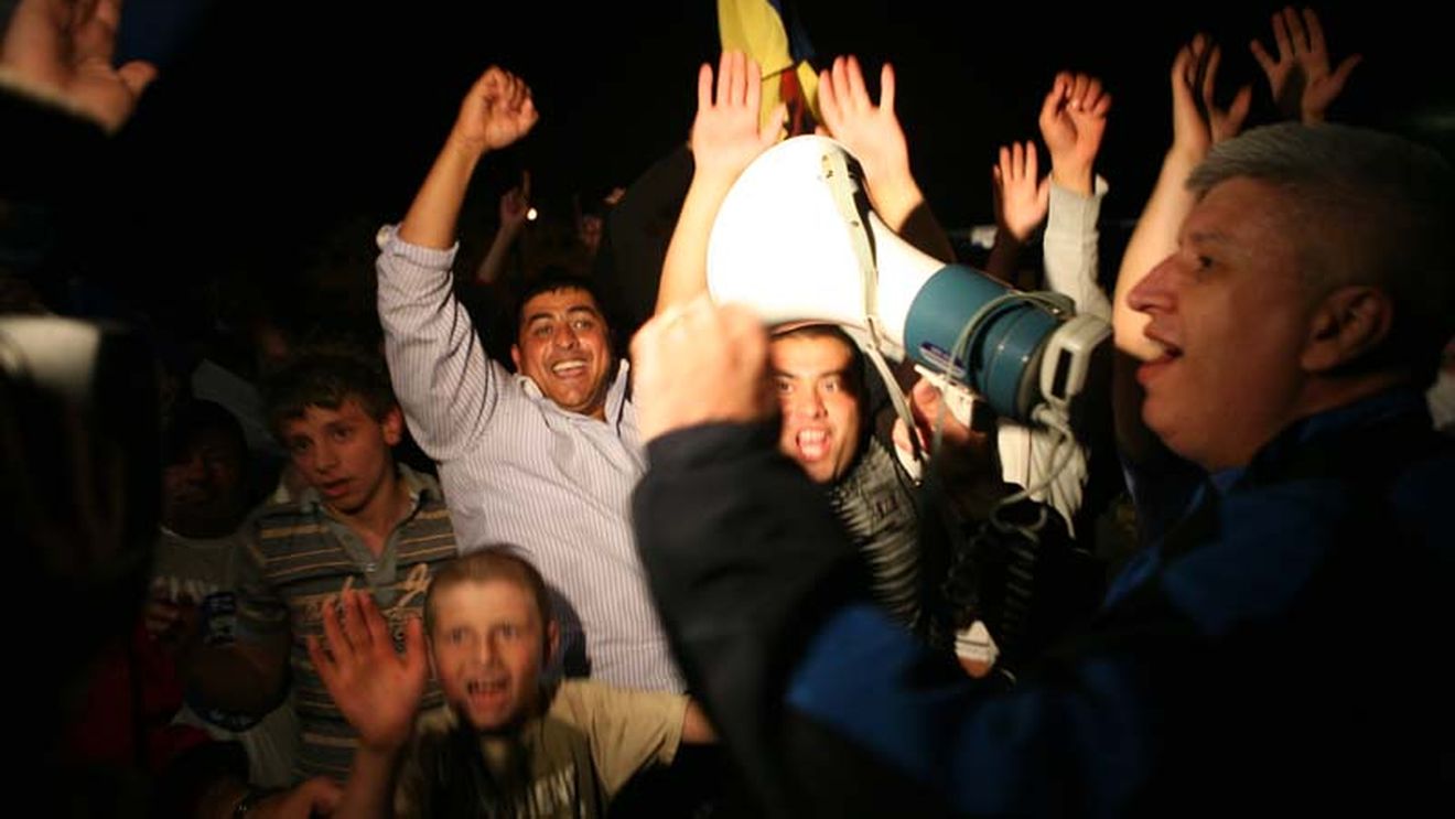 Isterie la Urziceni!** 2.000 de fani au sărbătorit: "UNIREA-CAMPIONII"!