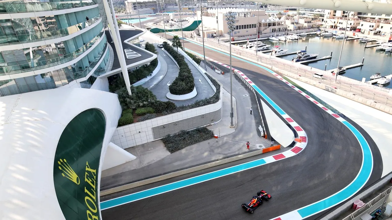 Max Verstappen, pole-position la Abu Dhabi! Sebastian Vettel s-a făcut iar de râs. Duminică se încheie sezonul în Formula 1