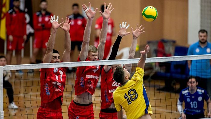 Contre dure înaintea derby-ului de la volei. Arcada returnează acuzaţiile celor de la Dinamo. ”Să fie clar, nu am refuzat amânarea”