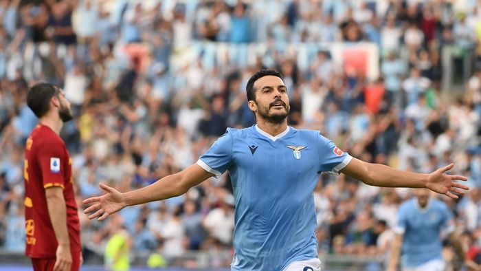 Pedro, ce răzbunare în tricoul lui Lazio! Spaniolul „l-a executat” pe Mourinho în derby-ul cu AS Roma și a sărbătorit golul chiar lângă antrenorul care l-a dat afară | VIDEO