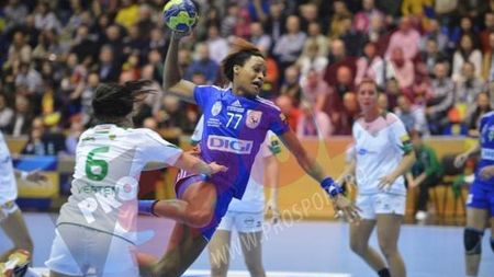 Au tremurat, dar au câștigat! Ferencvaros - Zvezda 35-34