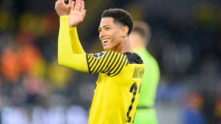 Liverpool vrea să doboare recordul de transfer al clubului cu aducerea lui Jude Bellingham de la Borussia Dortmund pentru 100 de milioane de euro!