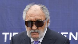 „Signor Țiriac, per favore, parla con me! Vorbește cu mine”. Un tânăr de 15 ani s-a dus direct la magnatul român, iar acum e celebru în toată lumea