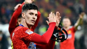 Roland Nagy are mare încredere că Dennis Man o va salva pe Parma de la retrogradare: „Va veni cu plusul necesar pentru asta!”. Dorința fostului antrenor de la UTA | VIDEO EXCLUSIV ProSport Live