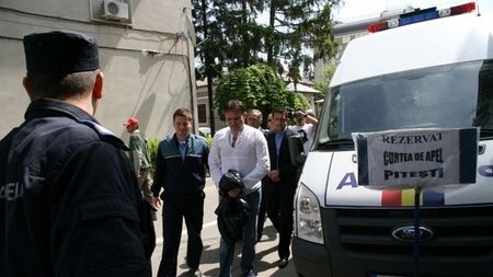 Martiș rămâne în arest!
