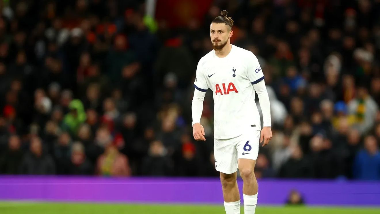 Radu Drăgușin e cerut de englezi titular de urgență! Ange Postecoglou, în fața unei decizii capitale pentru român