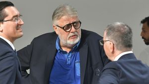 Gino Iorgulescu a uitat de problemele pe care le are cu fiul său Mario, care a fost condamnat la închisoare, și a transmis un mesaj de Crăciun românilor!