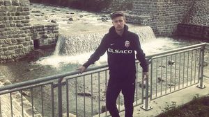 Titular la 18 ani contra Stelei, Armand Șvichi nu vrea să audă de echipa lui Gâlcă: "Ar fi un vis pentru mine să joc la Dinamo". L-a refuzat pe Hagi și din primii bani câștigați i-a cumpărat mamei o geacă