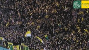 Imagine impresionantă în Franța! Aproape toată peluza lui Nantes a sărit să-l îmbrățișeze pe marcatorul golului victoriei cu Valenciennes