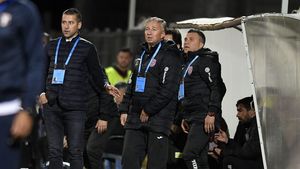 Împăcarea începutului de an la CFR Cluj! Dan Petrescu a dat-o la pace cu antrenorul care îl acuza că „se plânge non-stop”. „Colaborează direct cu el!”