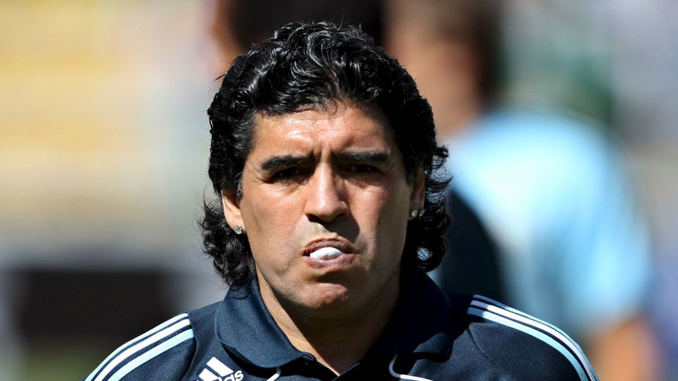 Maradona: "Vreau ca Barca să câștige Liga Campionilor"