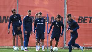 Marea speranță de la FCSB, transfer definitiv în Superliga! Cum se lasă convins Gigi Becali să renunțe la fotbalistul de pe urma căruia visa să primească milioane de euro