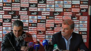 "Șumi" speră ca Rapid să repete evoluția de luni:** "Cu Știința a fost asediu total, mi-am adus aminte de meciul cu Steaua"