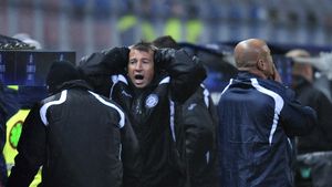 Alarmă la Moscova! Situație UNICĂ‚: Dan Petrescu a semnat,** dar nu are voie să conducă echipa în campionat! "PATA" care îi permite lui SuperDan să antreneze doar în Europa League