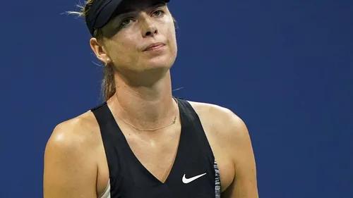 Maria Șarapova a pierdut în premieră un meci în nocturnă la US Open, după 22 de victorii consecutive. Carla Suarez Navarro și-a făcut un cadou superb: a învins-o pe rusoaică în ziua în care a împlinit 30 de ani. 