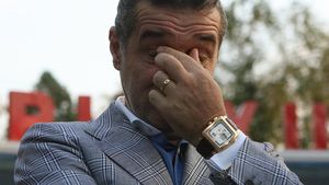 Becali: "Kapetanos nu avea voie să spună că pleacă dacă e amendat! Se vede clar că a vrut să lovească"