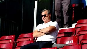 Ședință de urgență la CFR Cluj! Nelu Varga s-a dus în vestiar peste Dan Petrescu și peste jucători: „E ultimul avertisment pentru toți”