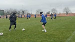 „Cel mai tare transfer" revine la FCSB. A fost surprins deja la antrenament