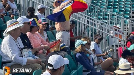 CORESPONDENȚĂ DE LA MIAMI OPEN | Ce face Cîrstea înaintea unui meci, de unde a venit o româncă pentru a o vedea pe „Sori” jucând și cum a încurajat-o vedeta trupei Voltaj pe Sorana! FOTO&VIDEO EXCLUSIV